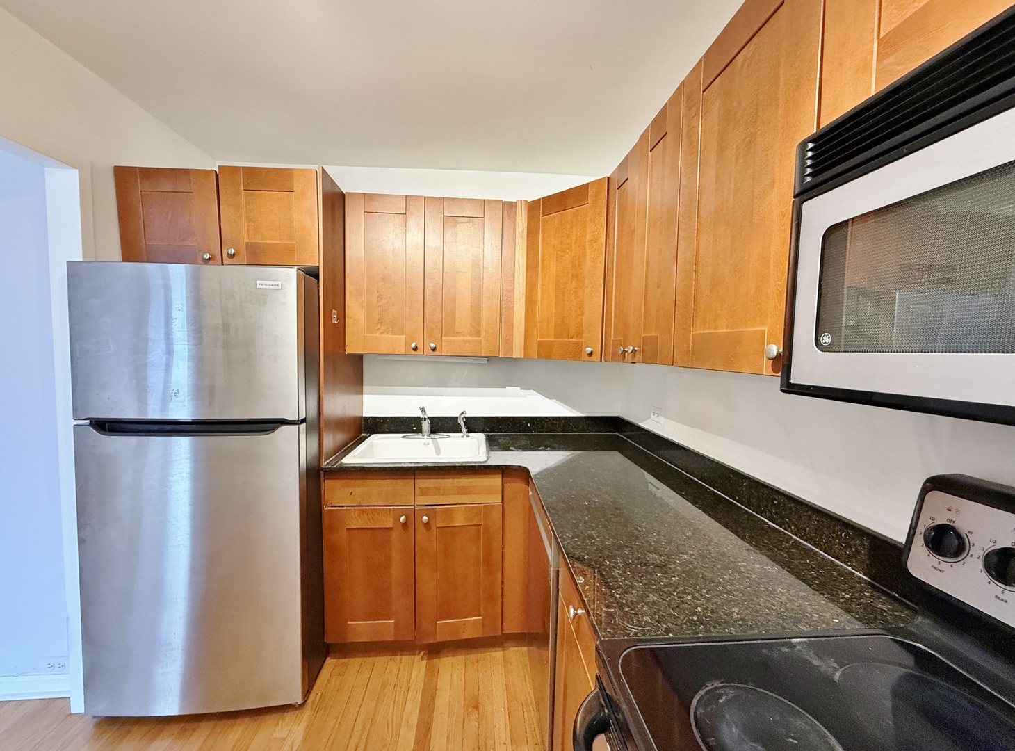 3550 N Lake Shore Drive #610, Chicago, IL 60657