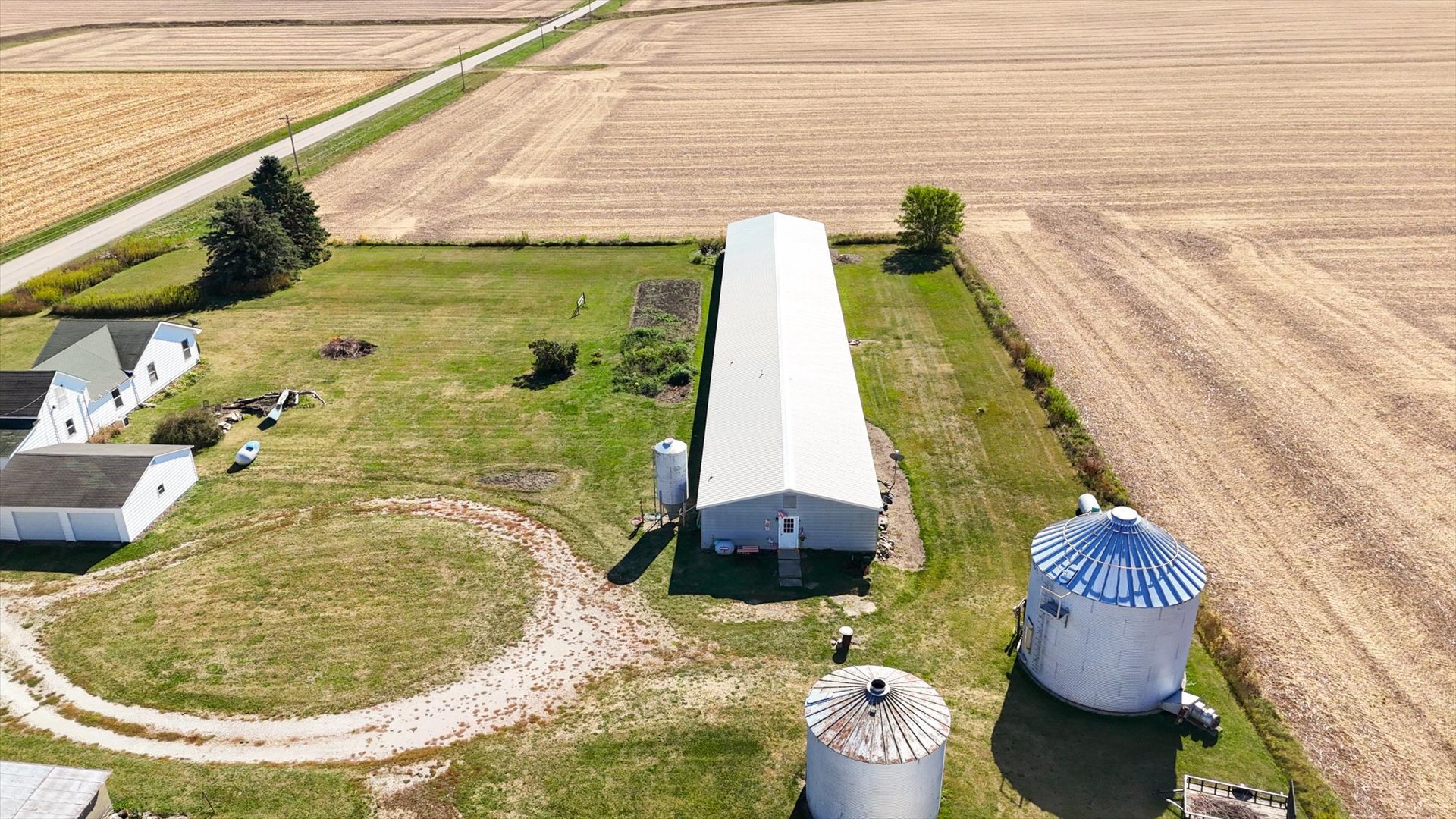 139 N 1500E Road, Paxton, IL 60957