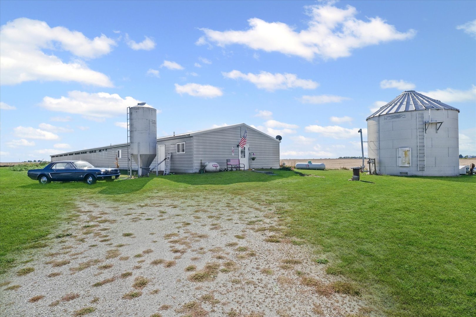 139 N 1500E Road, Paxton, IL 60957