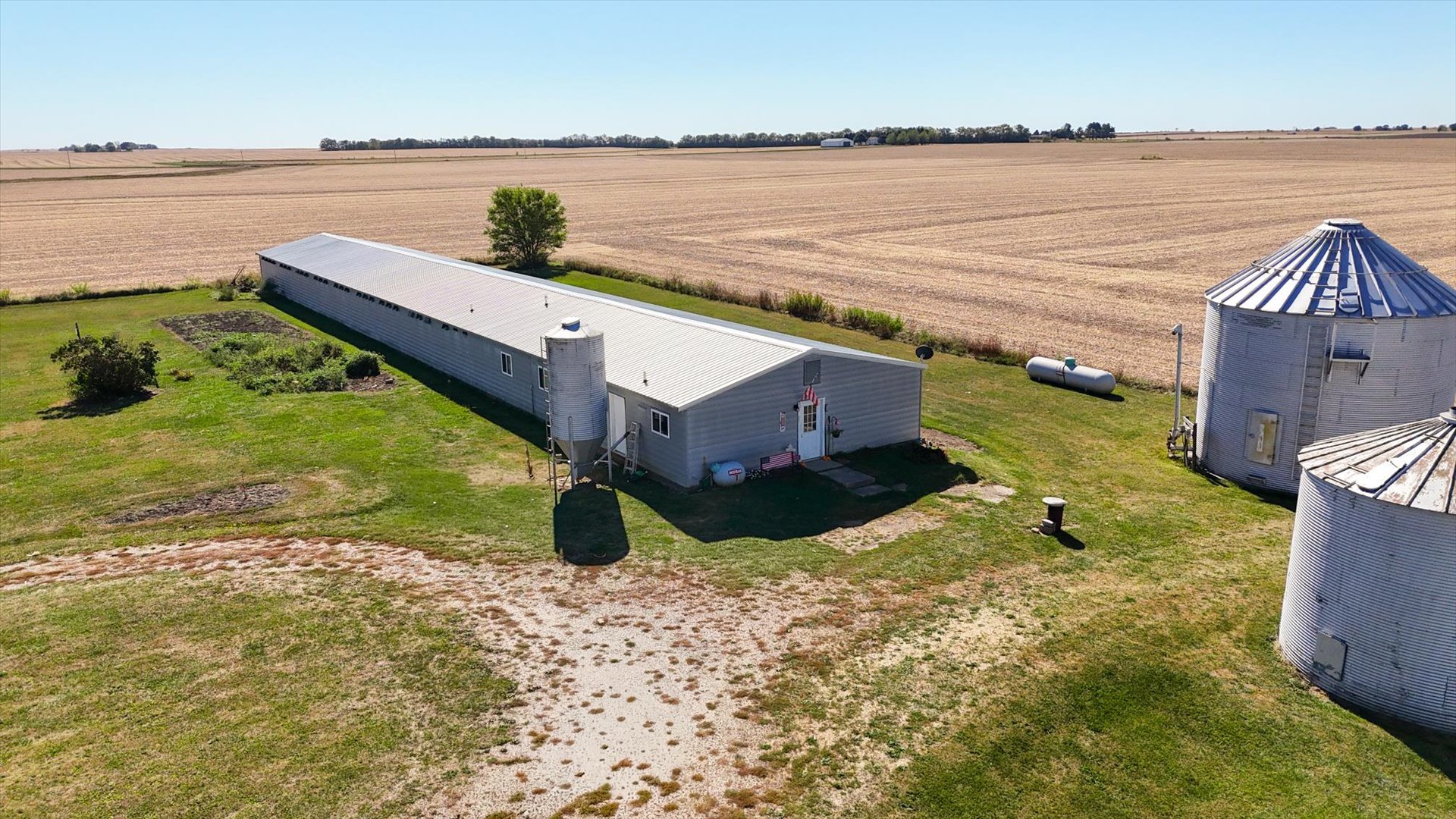 139 N 1500E Road, Paxton, IL 60957