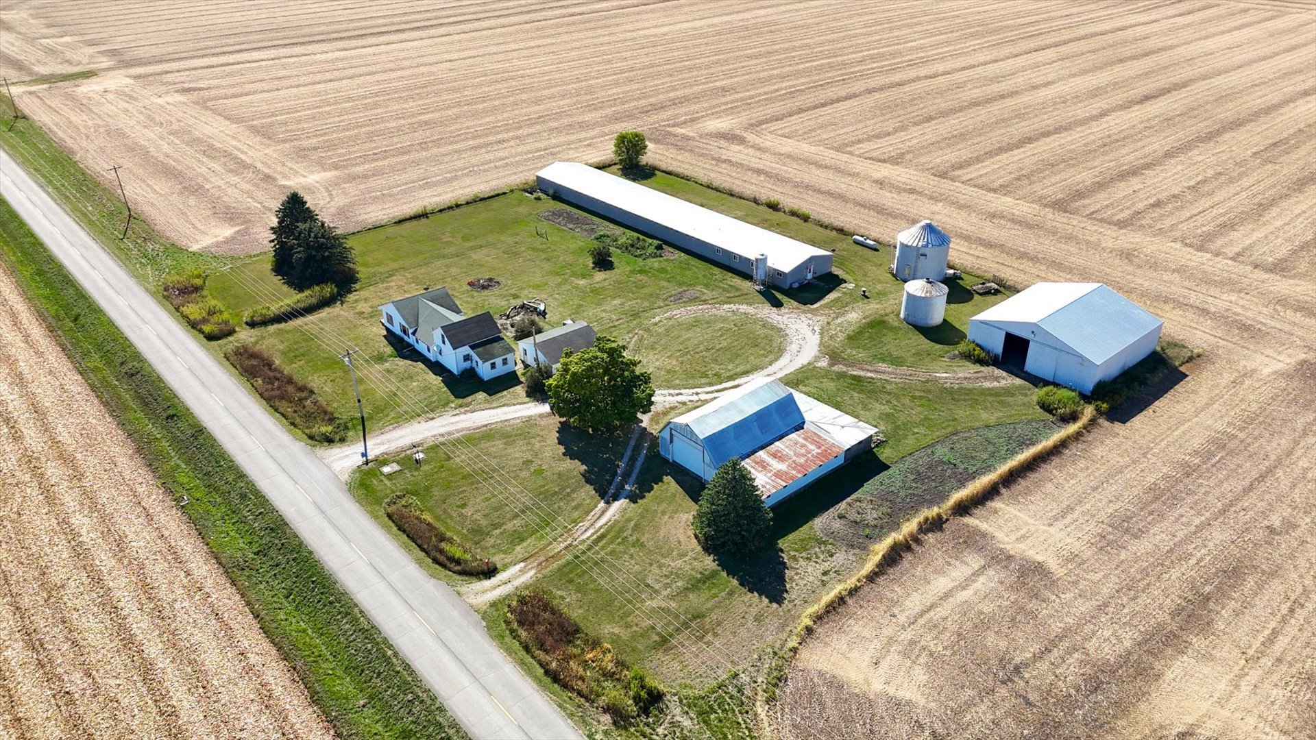 139 N 1500E Road, Paxton, IL 60957