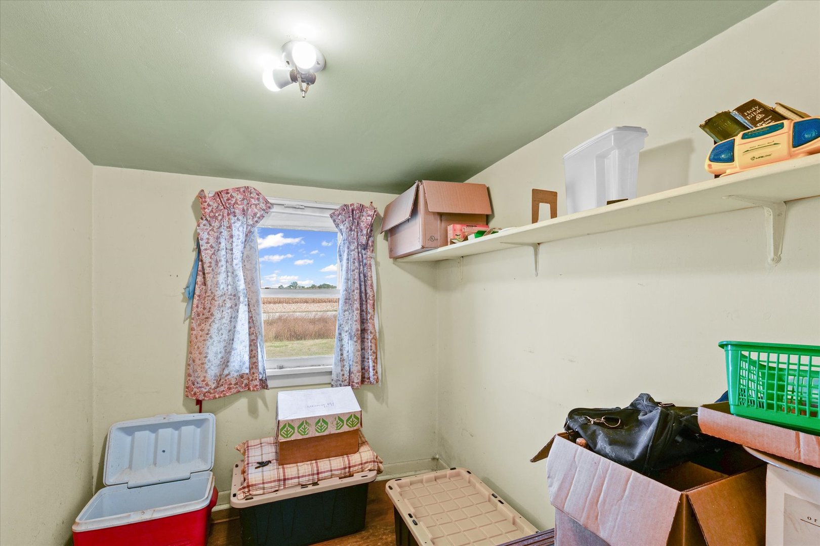 139 N 1500E Road, Paxton, IL 60957