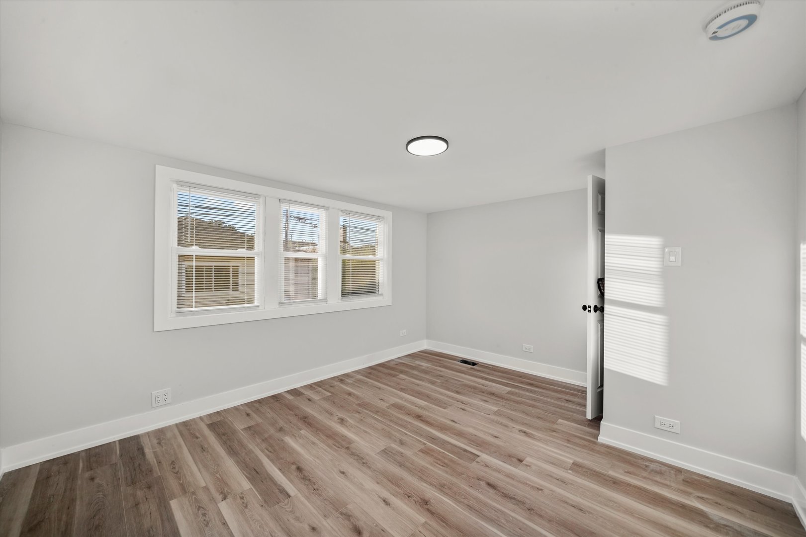 9322 S Justine Street, Chicago, IL 60620