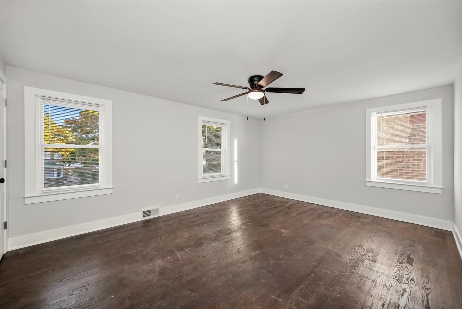 9322 S Justine Street, Chicago, IL 60620