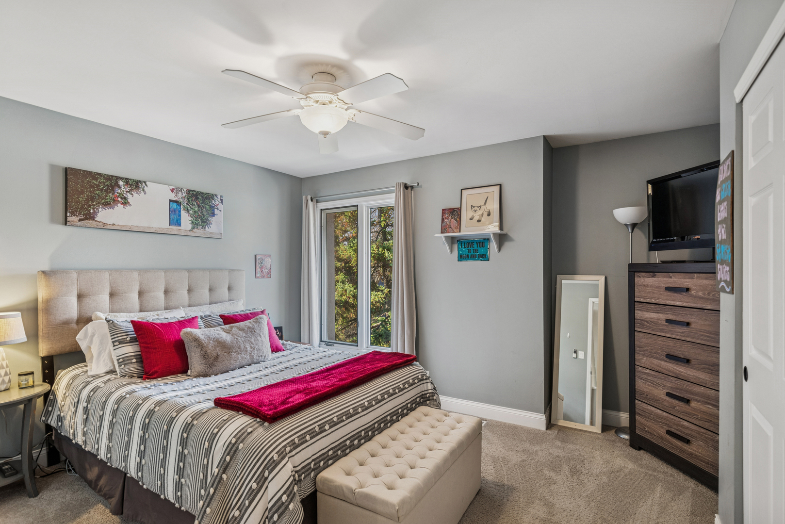 1206 Gulfstream Parkway, Libertyville, IL 60048