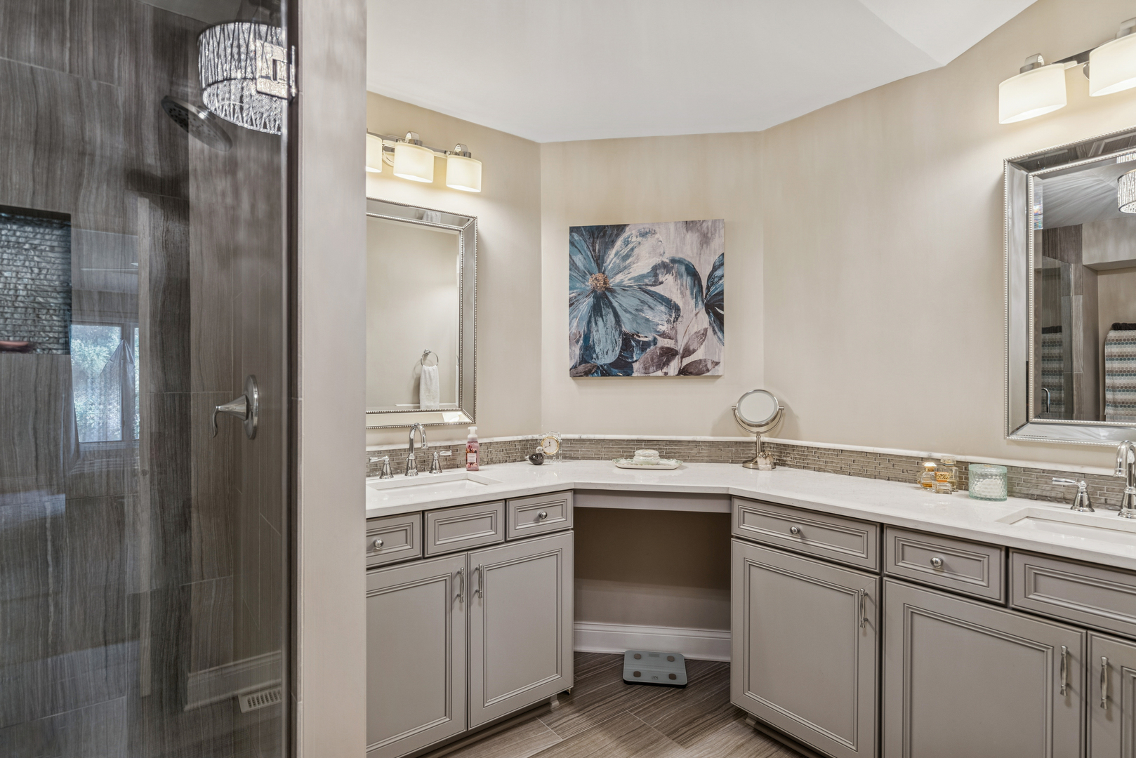 1206 Gulfstream Parkway, Libertyville, IL 60048