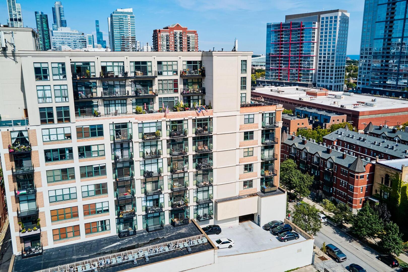 221 E Cullerton Street #617, Chicago, IL 60616