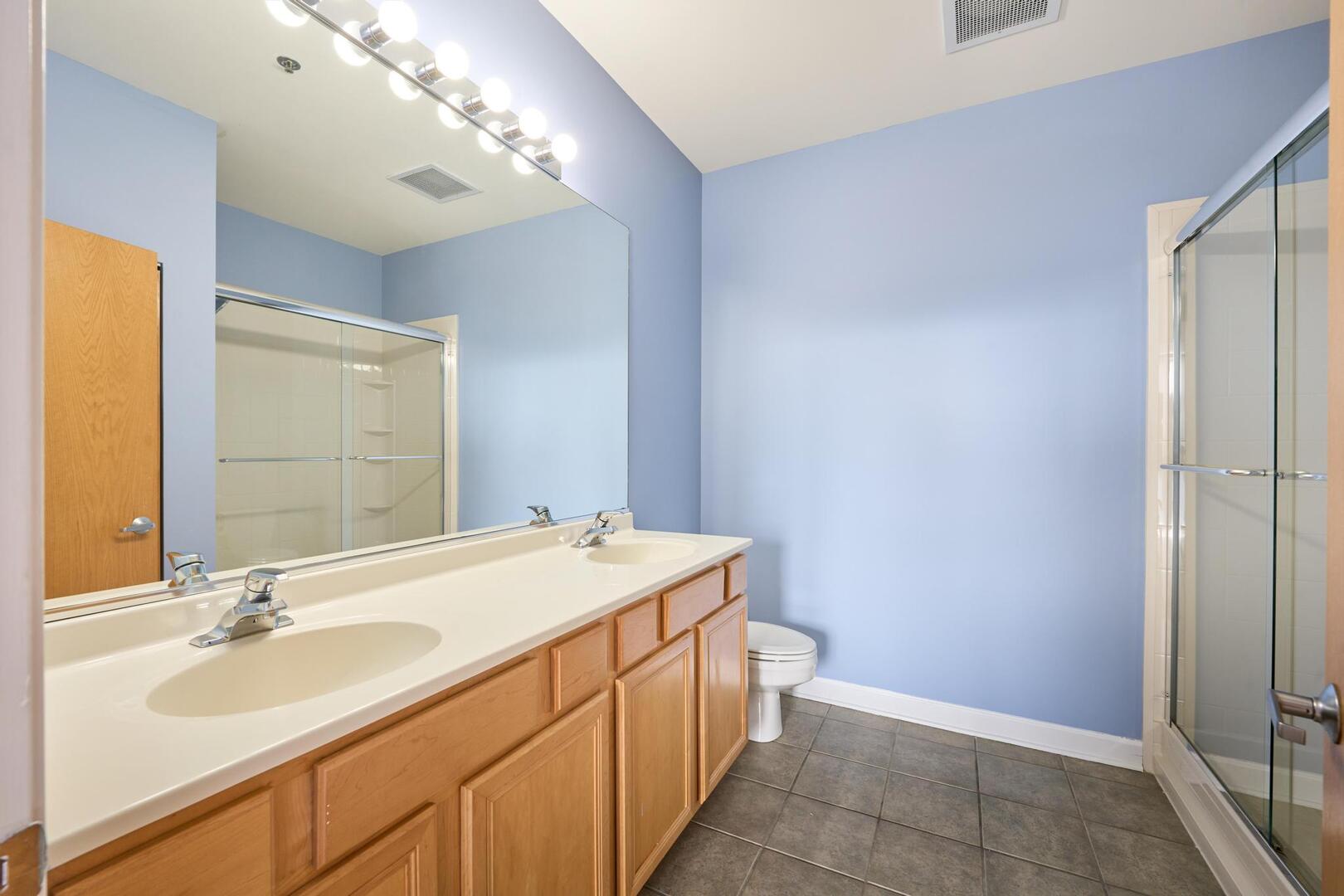 221 E Cullerton Street #617, Chicago, IL 60616