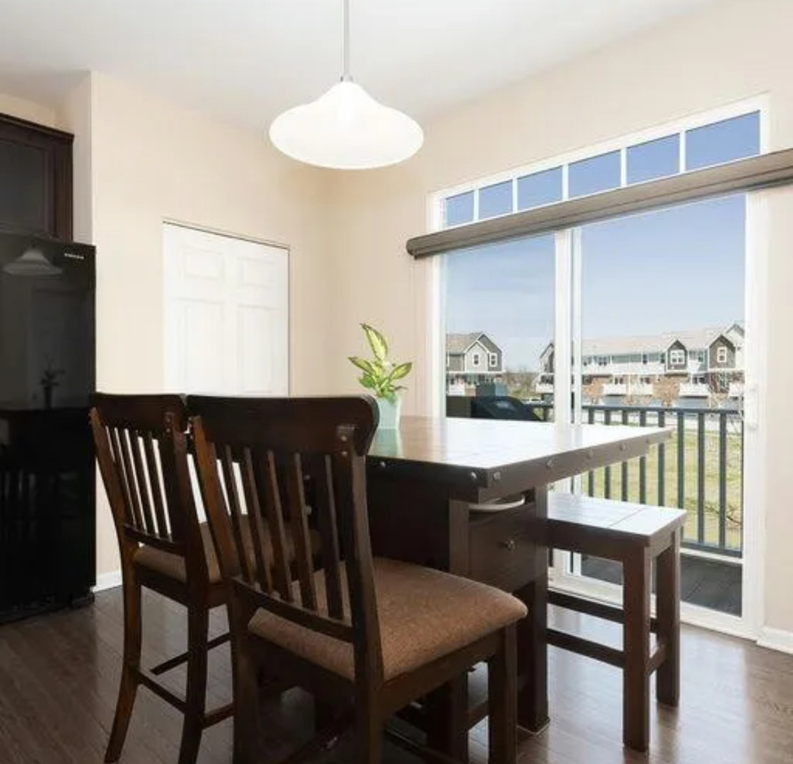 2942 Madison Drive, Naperville, IL 60564