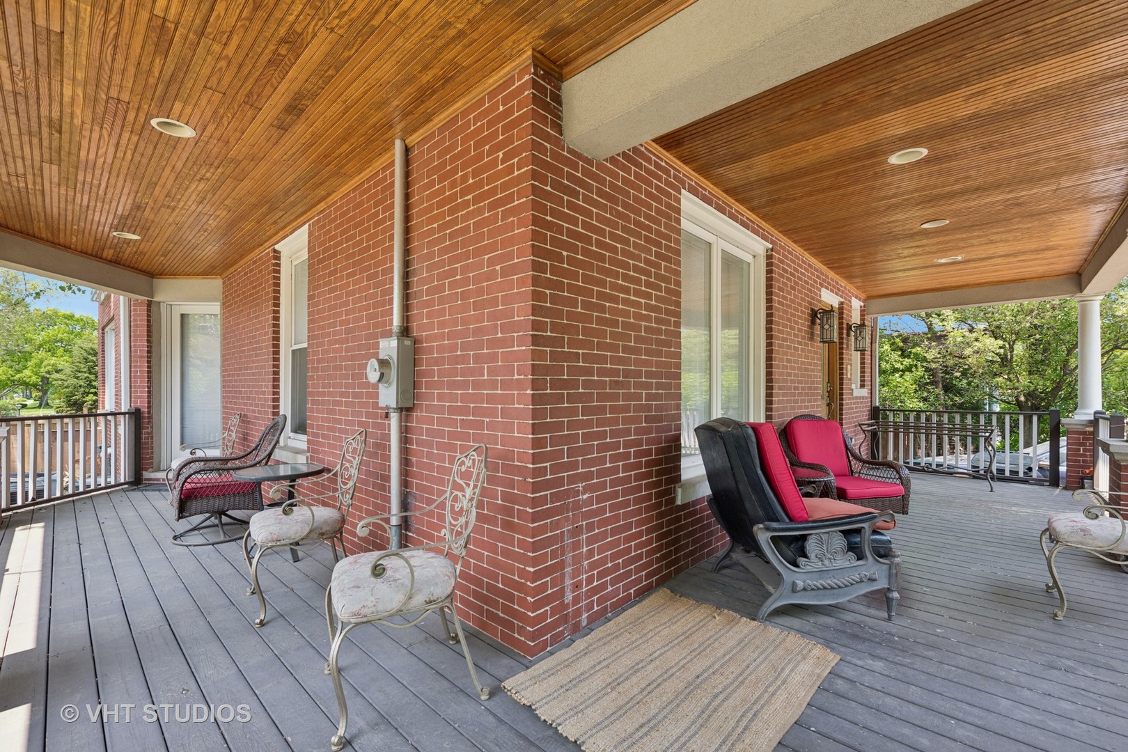8534 Terminal Avenue, Skokie, IL 60077