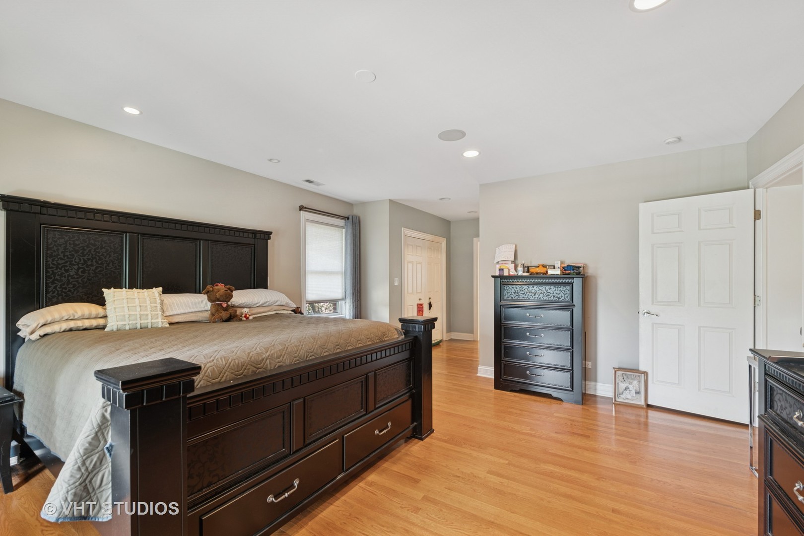 8534 Terminal Avenue, Skokie, IL 60077