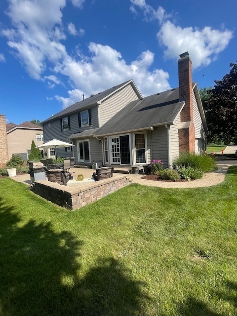 1099 W JEFFERSON Avenue, Naperville, IL 60540