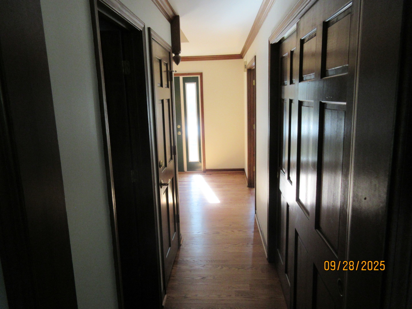 1099 W JEFFERSON Avenue, Naperville, IL 60540