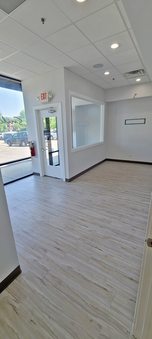 26W285 Geneva Road, Winfield, IL 60190