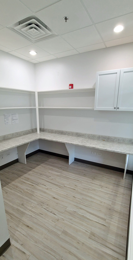 26W285 Geneva Road, Winfield, IL 60190