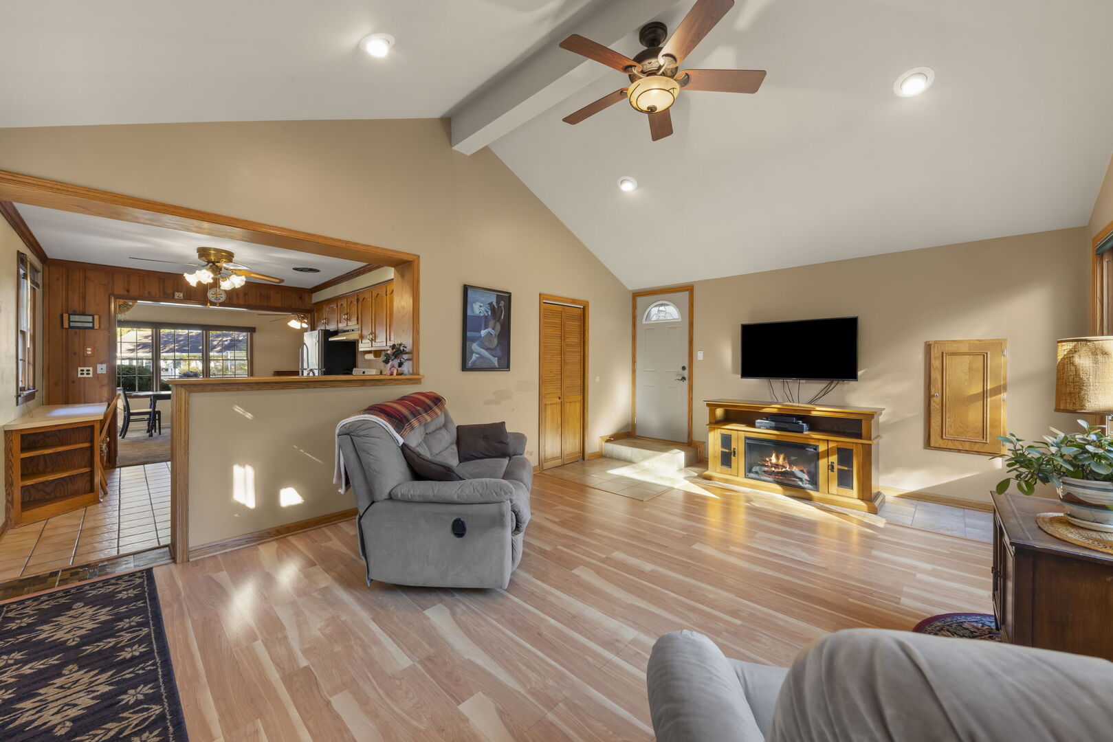 17601 Lincoln Avenue, Homewood, IL 60430