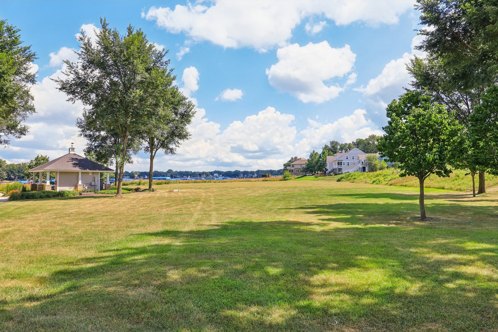 40418 N South Newport Drive, Antioch, IL 60002