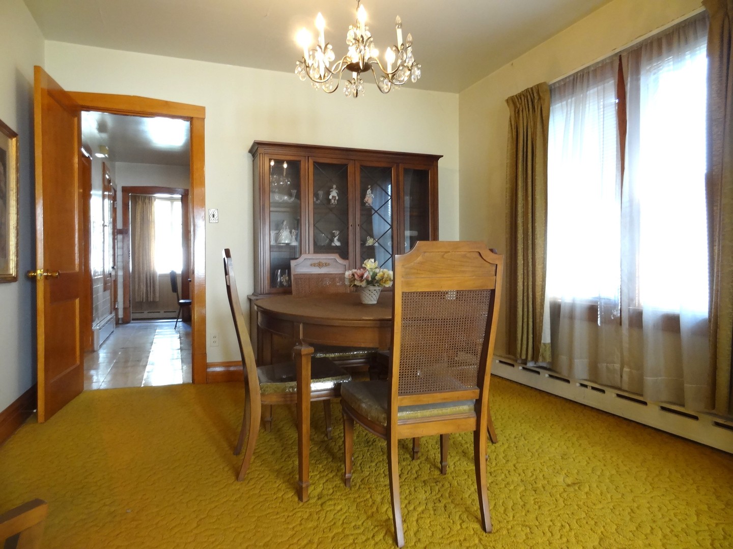 6934 W Oakdale Avenue, Chicago, IL 60634