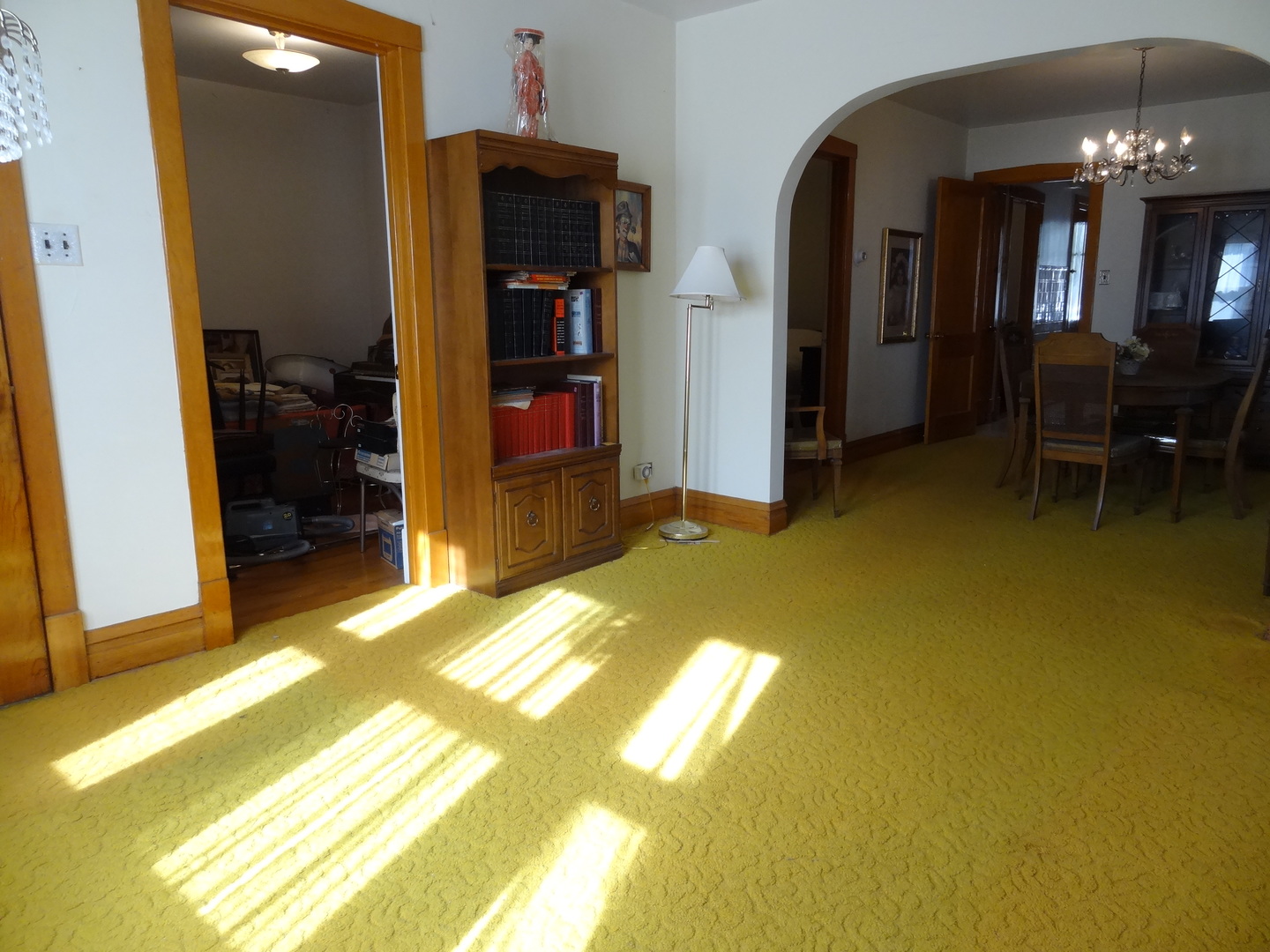 6934 W Oakdale Avenue, Chicago, IL 60634