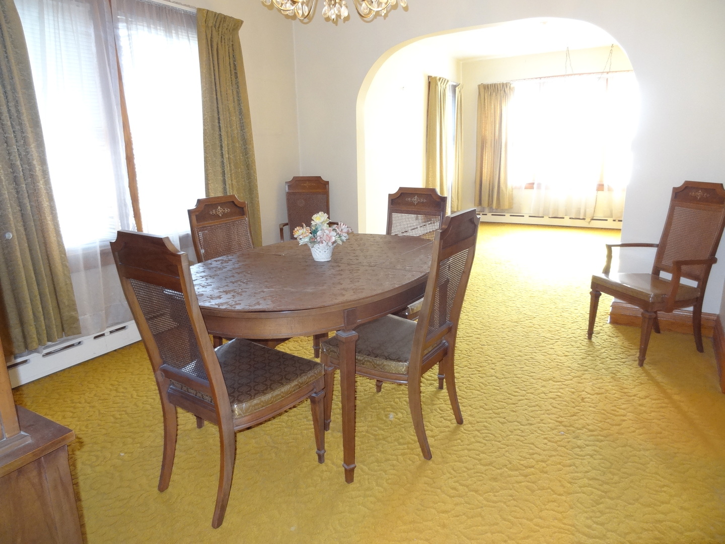 6934 W Oakdale Avenue, Chicago, IL 60634