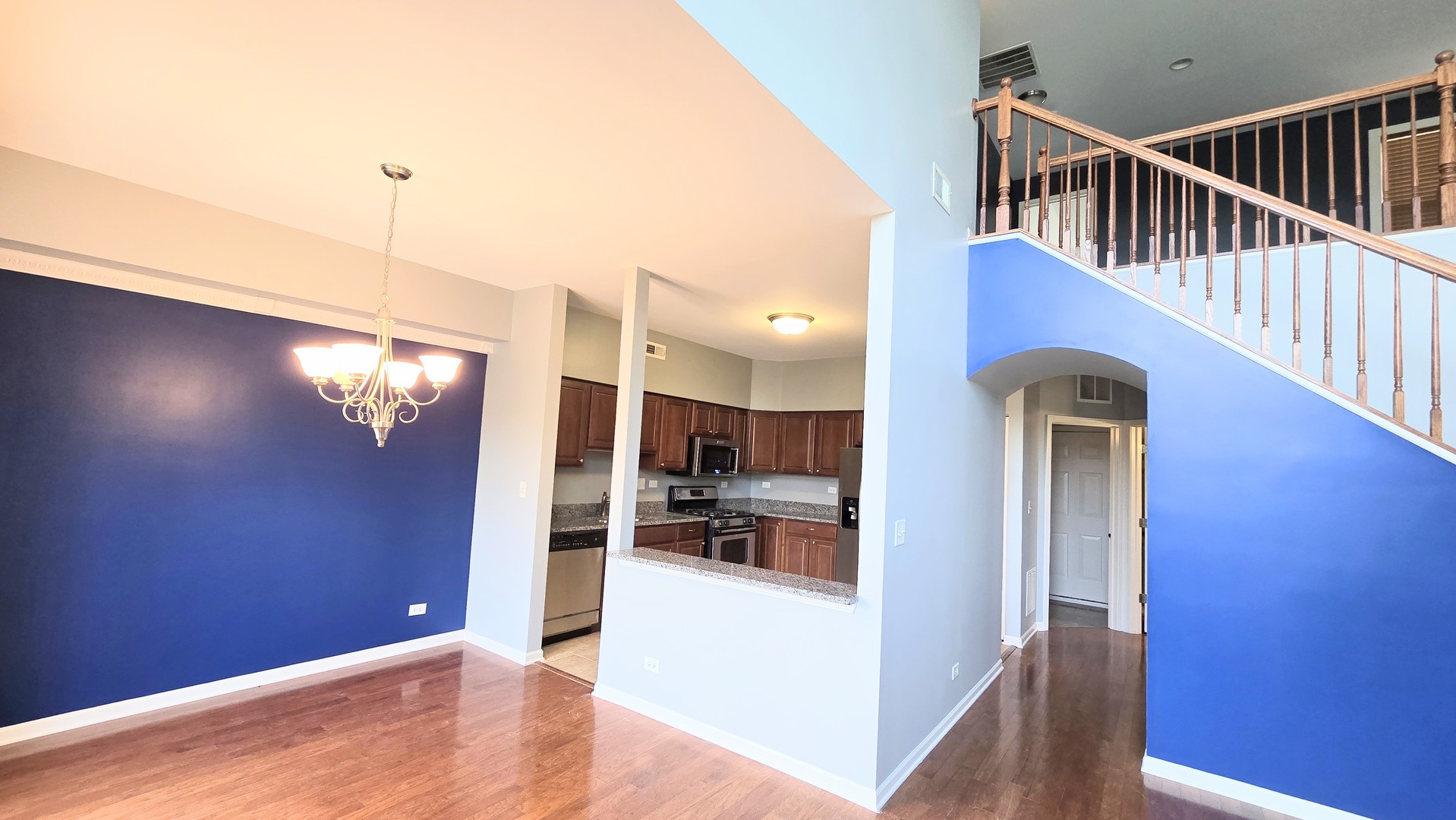 2366 Georgetown Circle #2366, Aurora, IL 60503