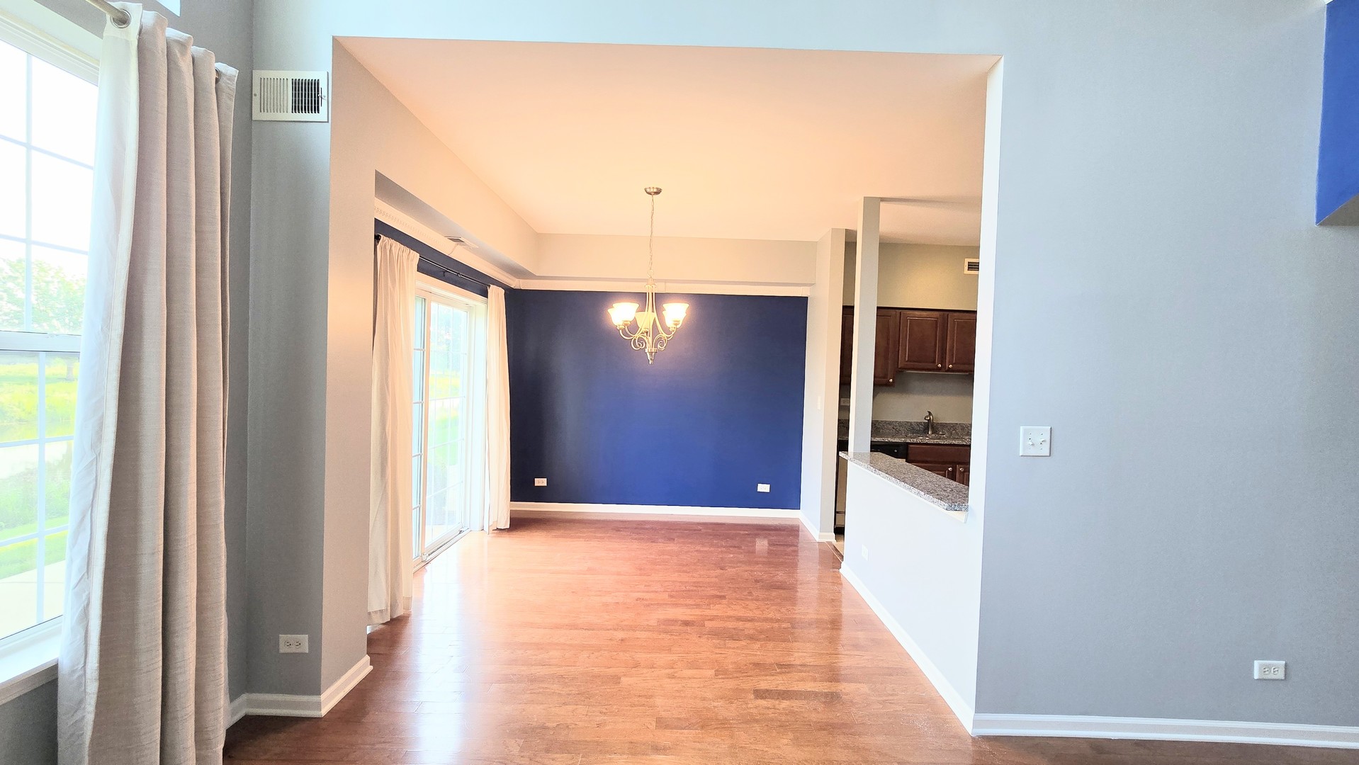 2366 Georgetown Circle #2366, Aurora, IL 60503