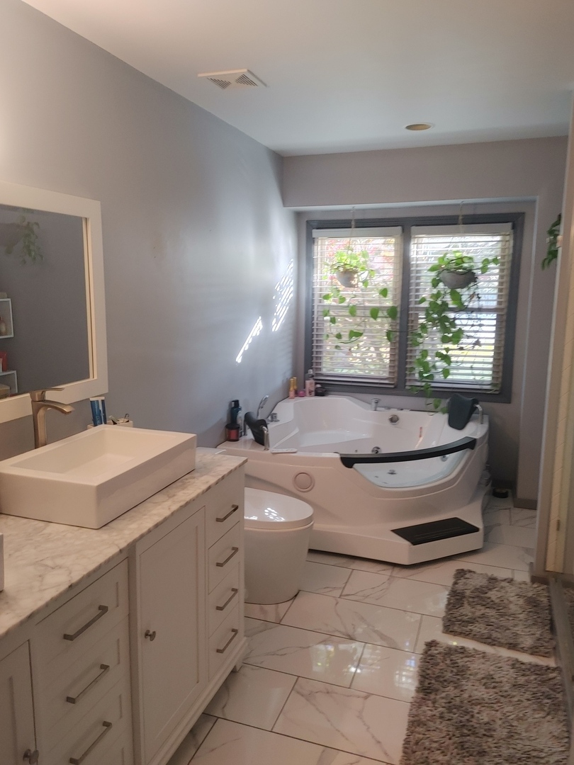 5395 Carbon Hill Road, Gardner, IL 60424