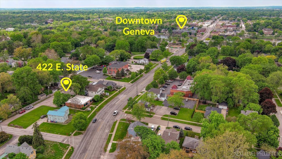 422 E State Street, Geneva, IL 60134