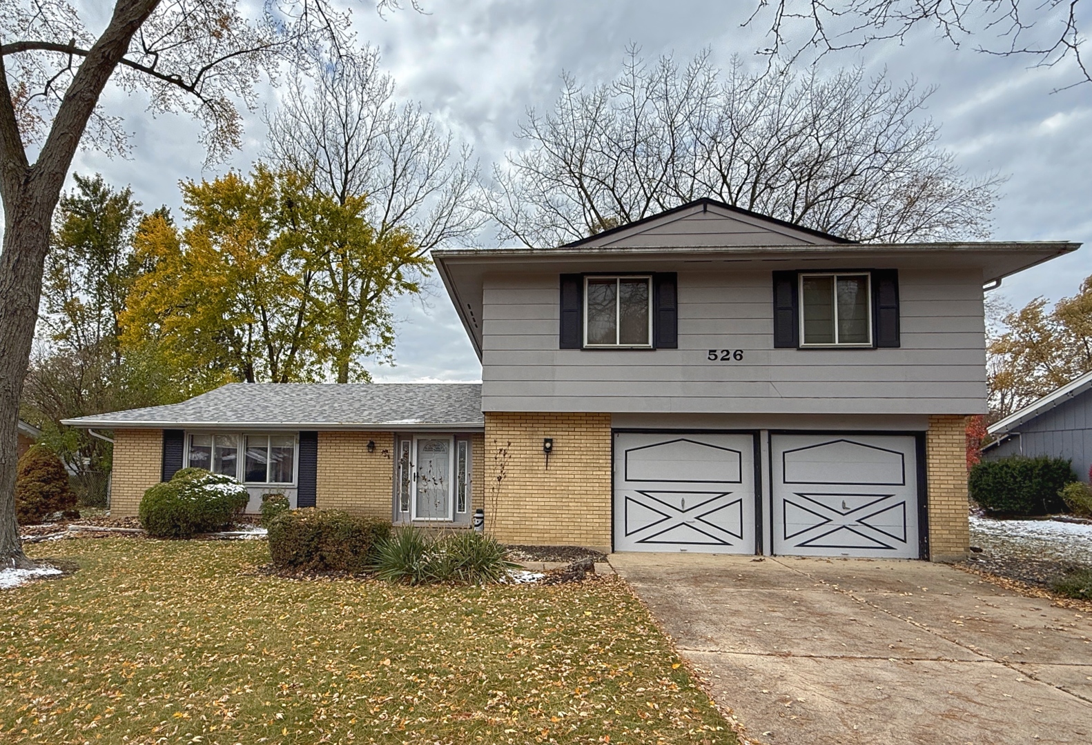 526 S SPRINGINSGUTH Road, Schaumburg, IL 60193