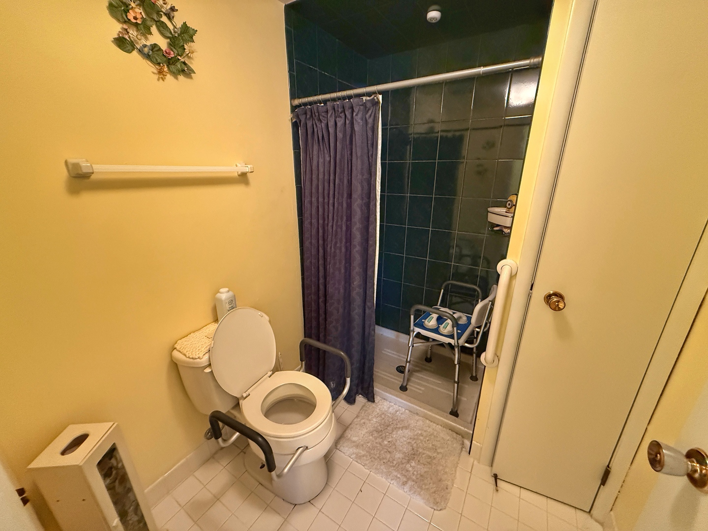 526 S SPRINGINSGUTH Road, Schaumburg, IL 60193