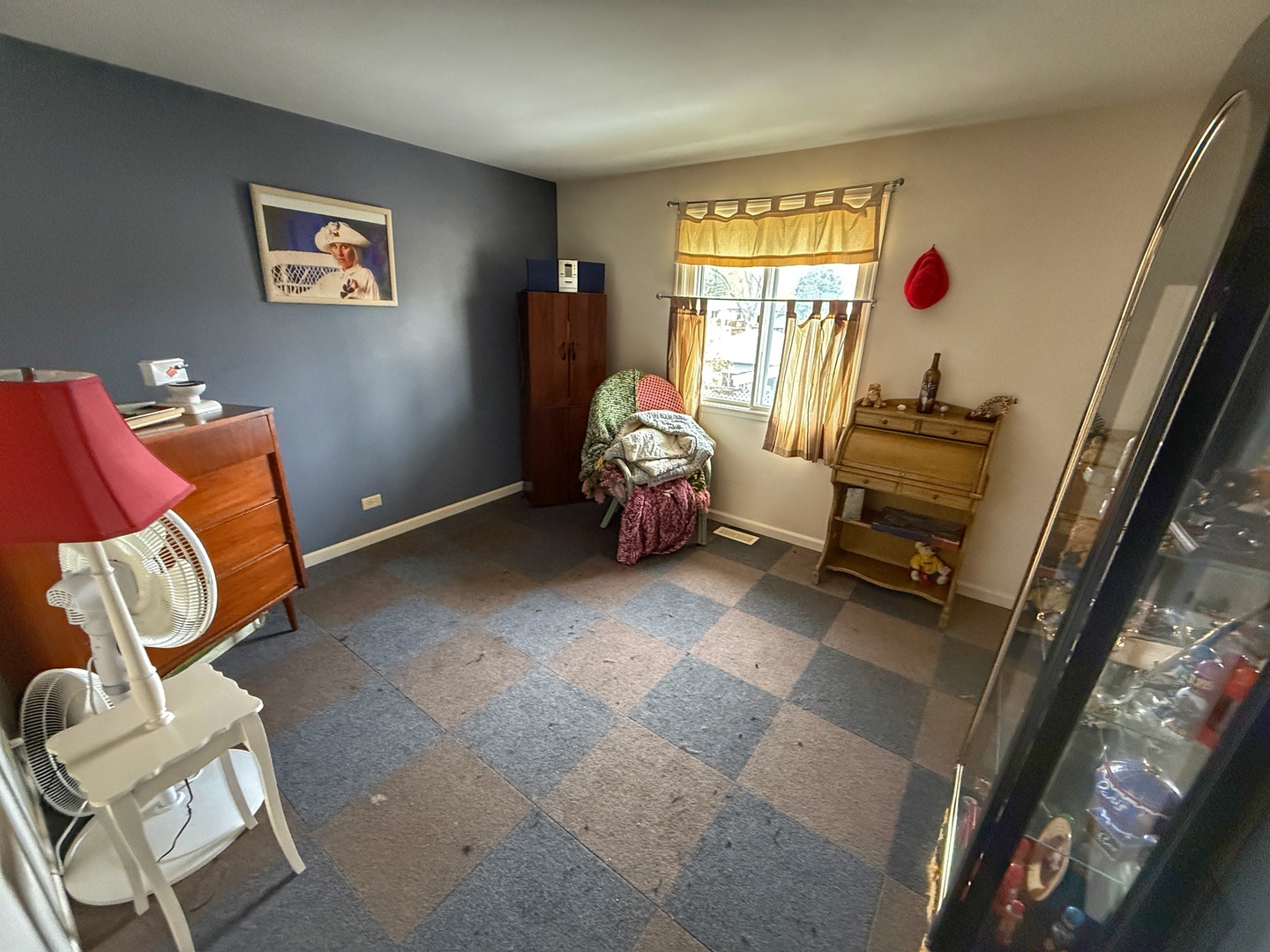 526 S SPRINGINSGUTH Road, Schaumburg, IL 60193