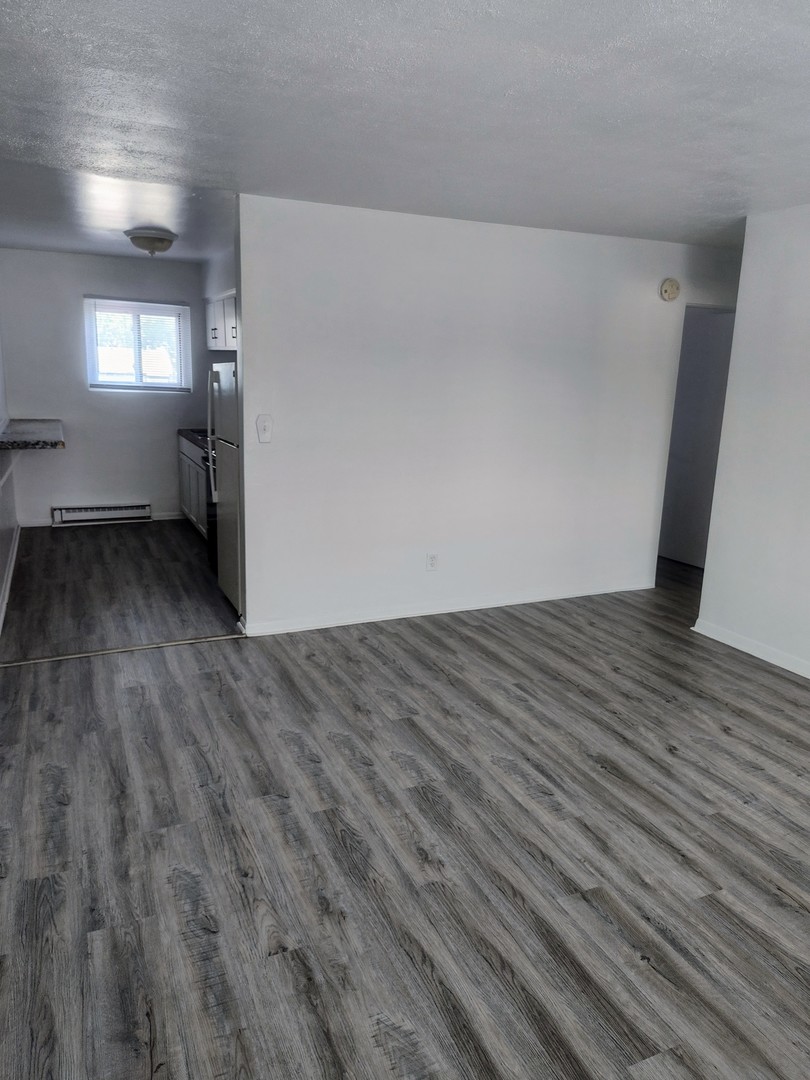 1039 Sheridan Road #1, Winthrop Harbor, IL 60096