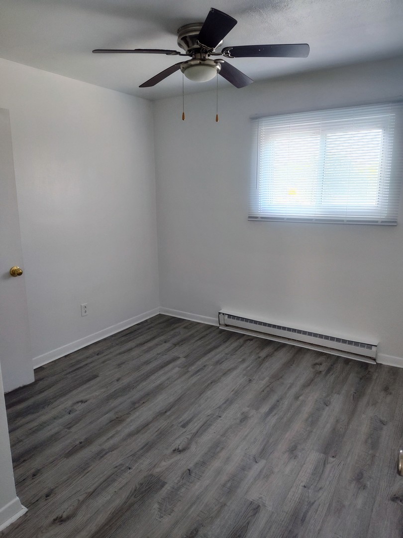 1039 Sheridan Road #1, Winthrop Harbor, IL 60096