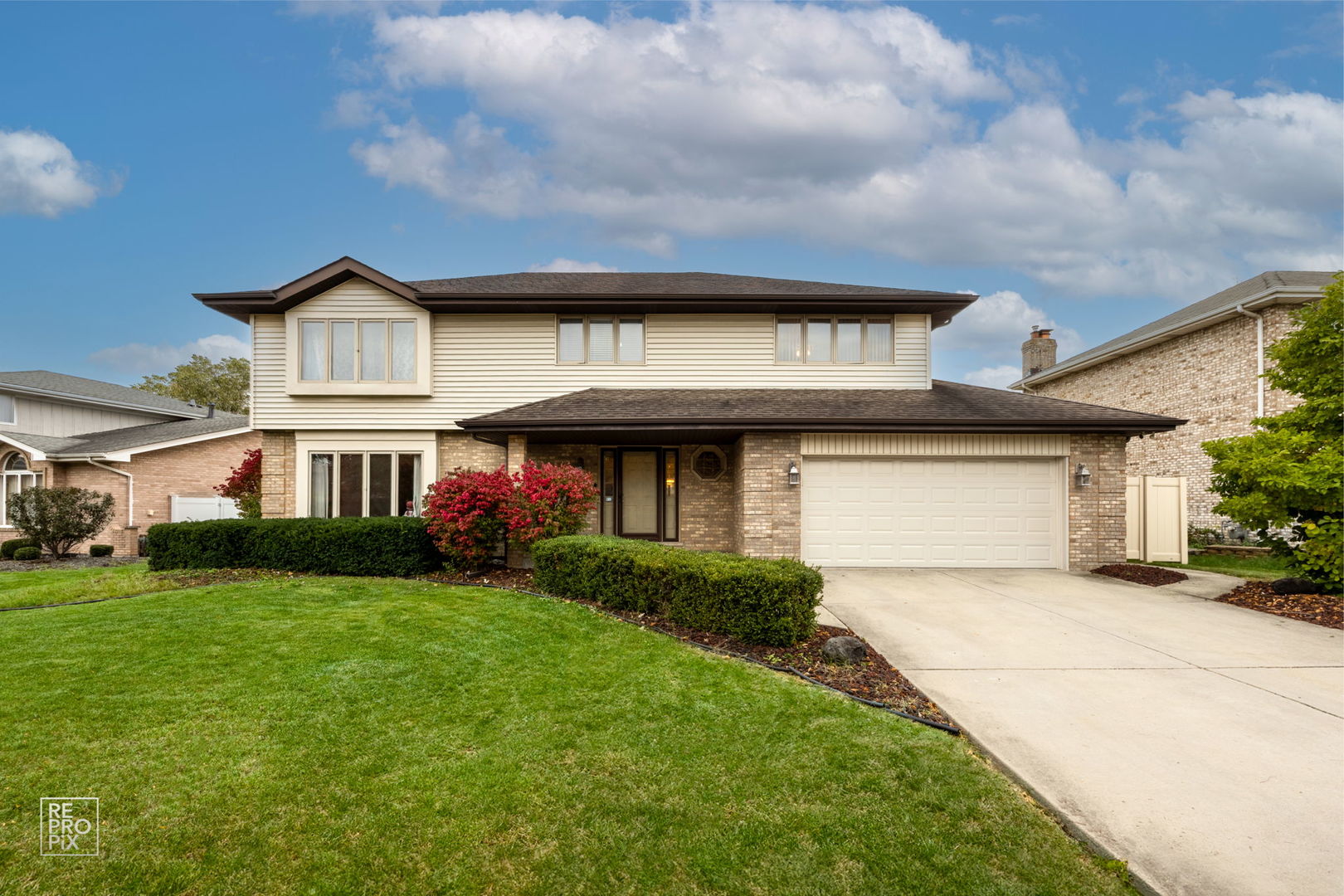 8313 Aster Lane, Tinley Park, IL 60477