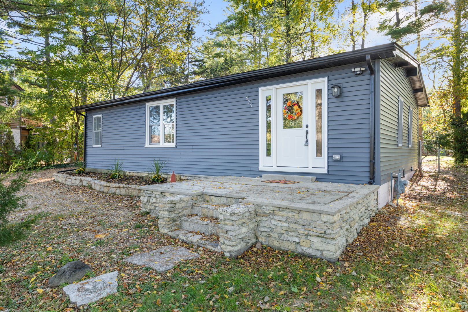 275 Indian Trail, Lake In The Hills, IL 60156