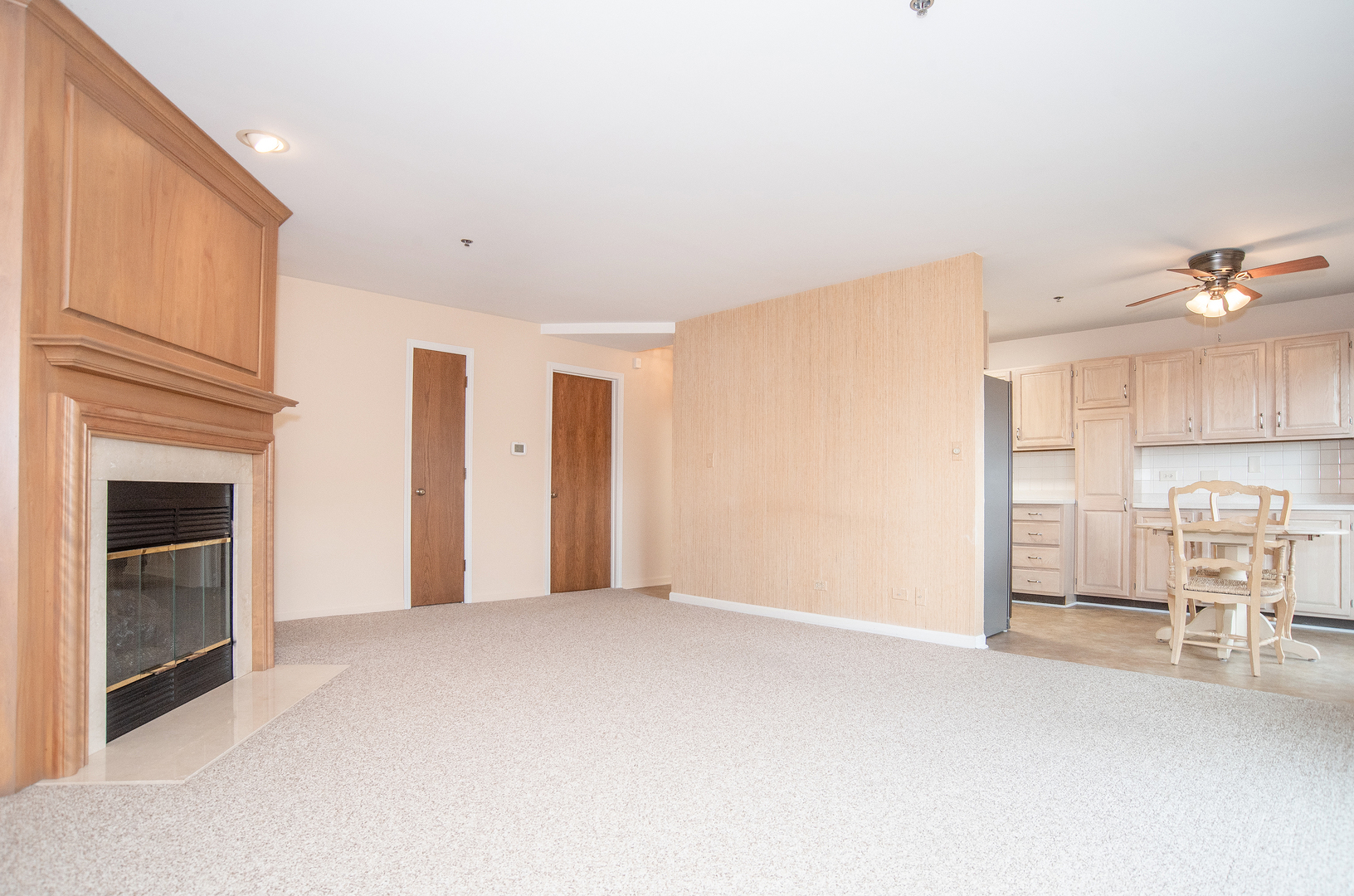 127 Acacia Circle #507, Indian Head Park, IL 60525