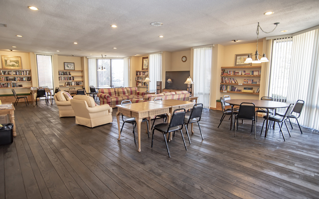 127 Acacia Circle #507, Indian Head Park, IL 60525