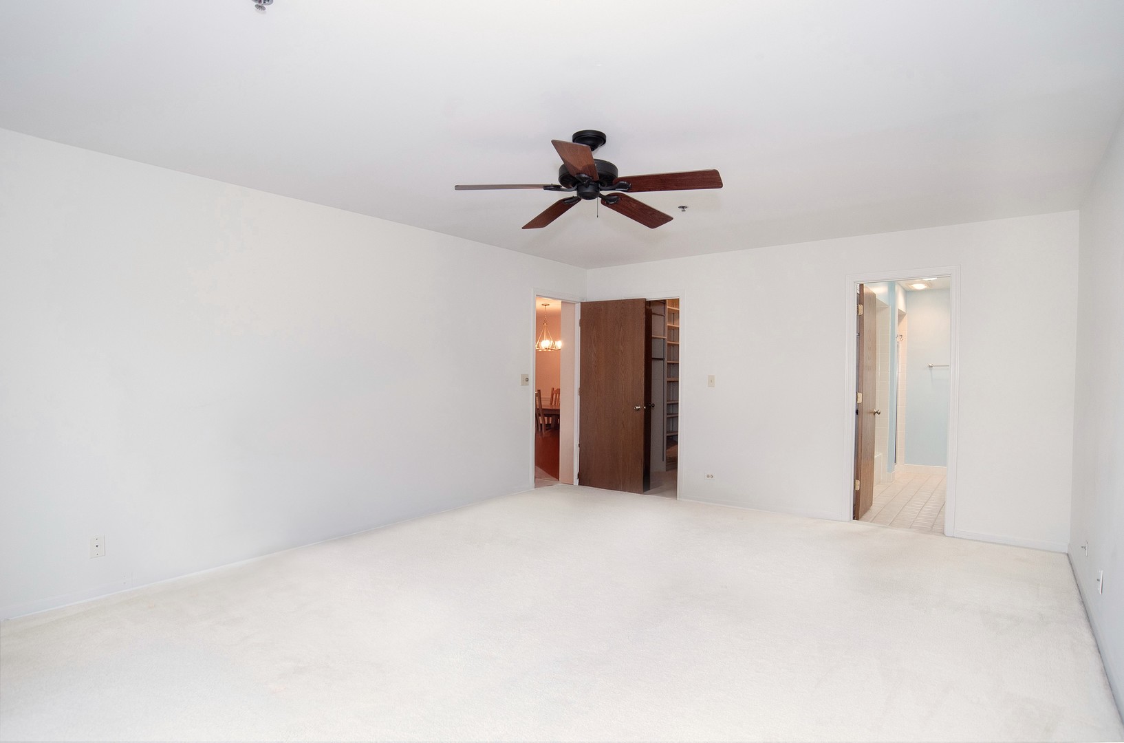 127 Acacia Circle #507, Indian Head Park, IL 60525