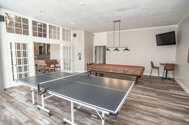 127 Acacia Circle #507, Indian Head Park, IL 60525