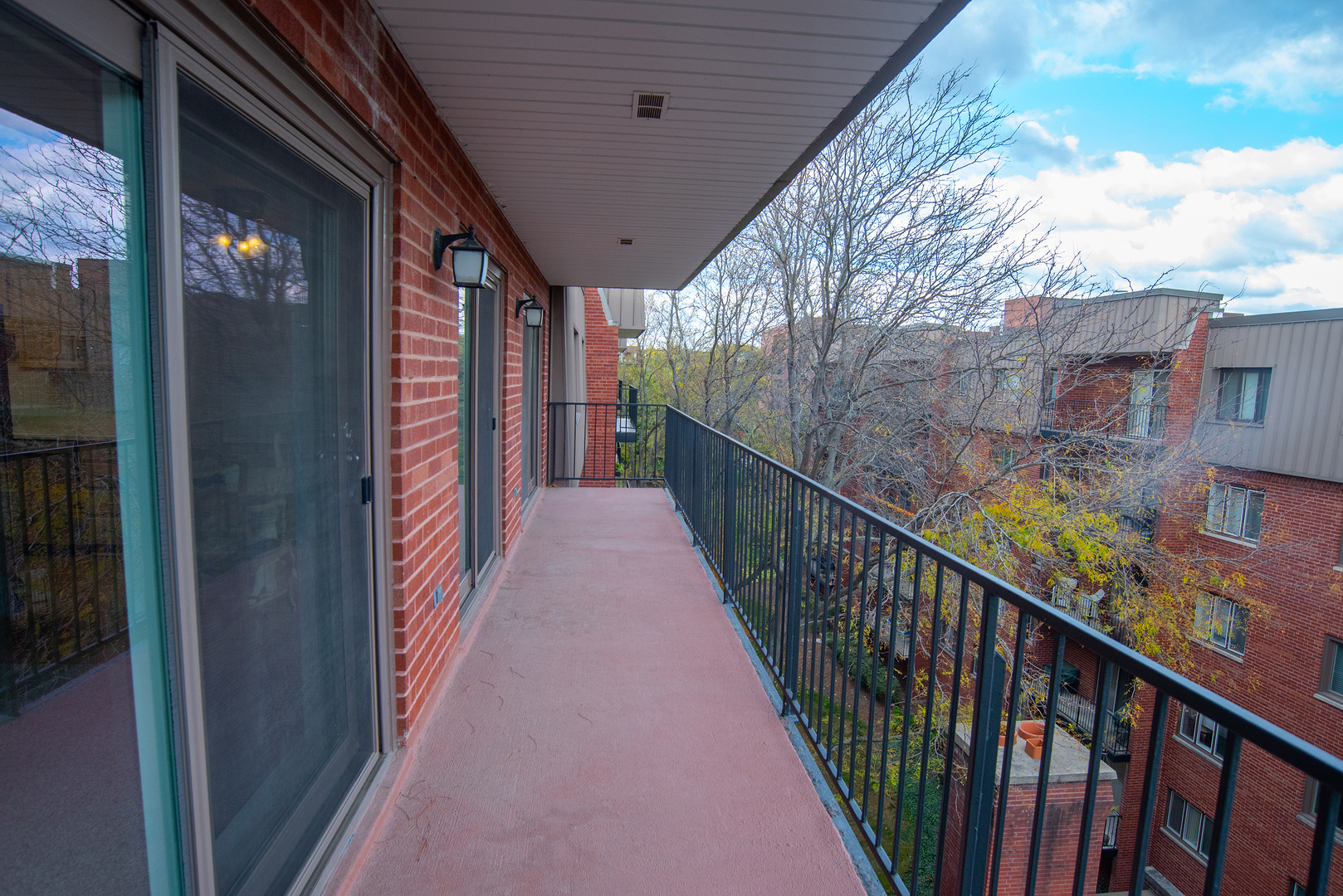 127 Acacia Circle #507, Indian Head Park, IL 60525