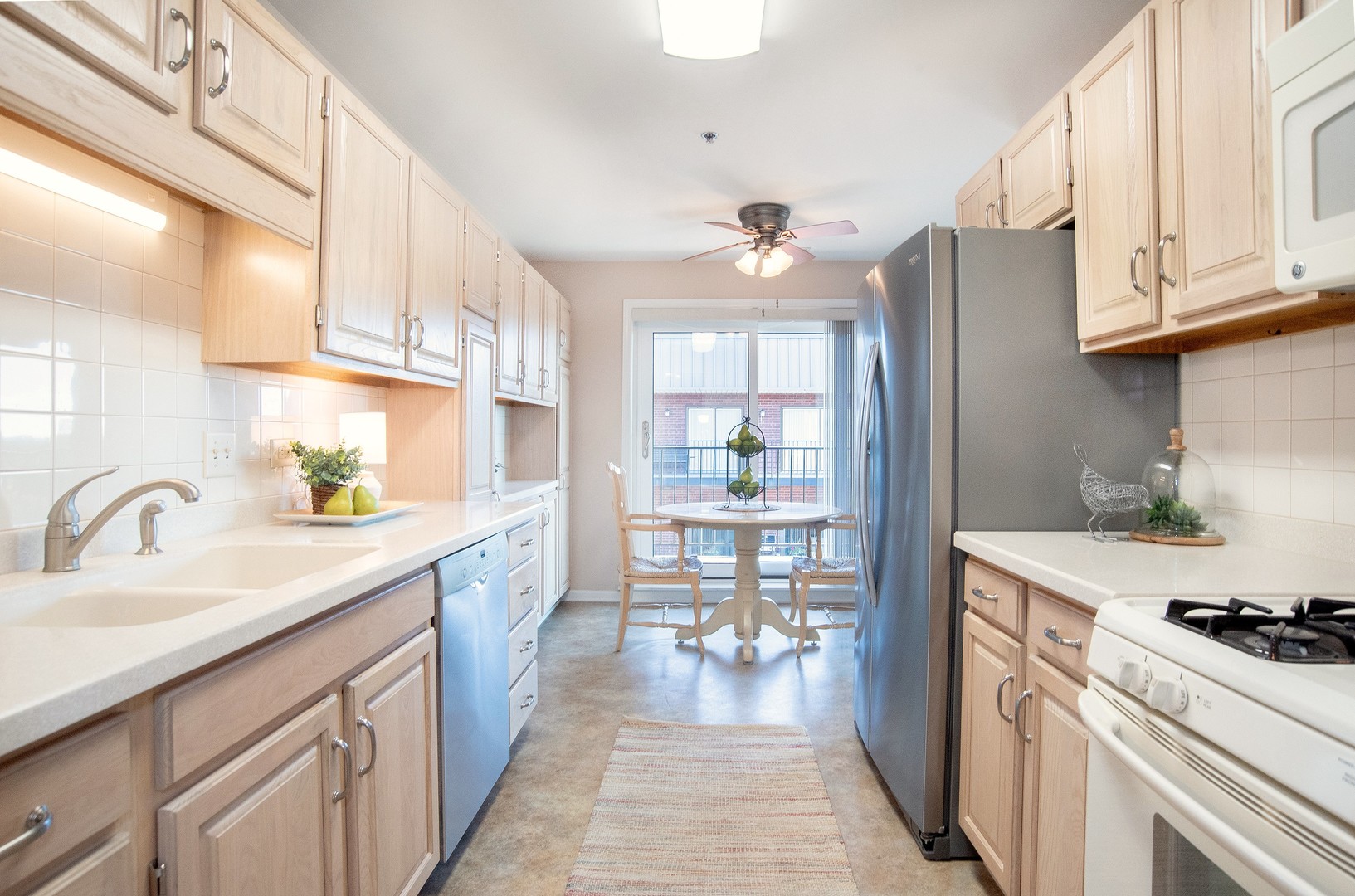 127 Acacia Circle #507, Indian Head Park, IL 60525