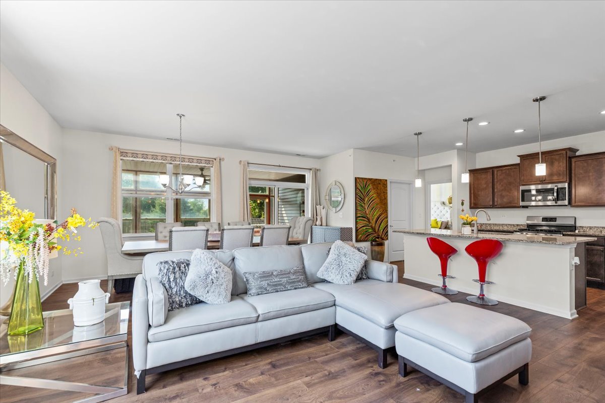 6359 Doral Drive, Gurnee, IL 60031