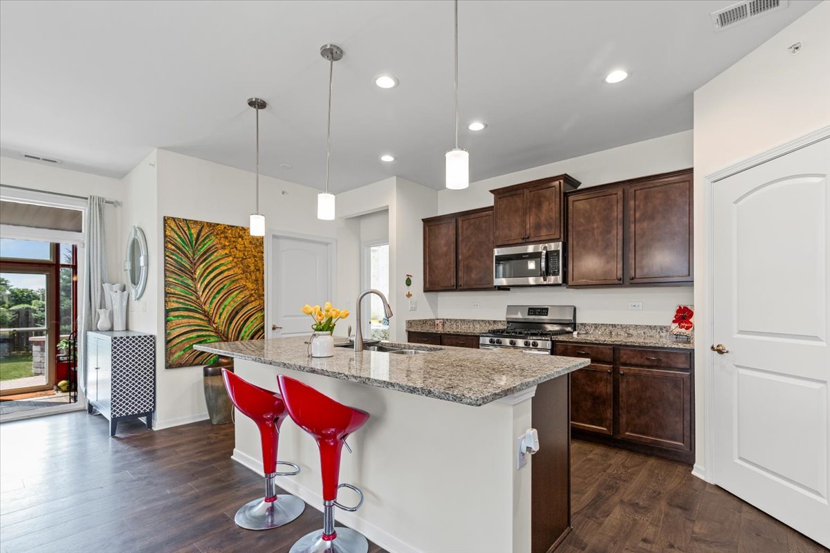 6359 Doral Drive, Gurnee, IL 60031