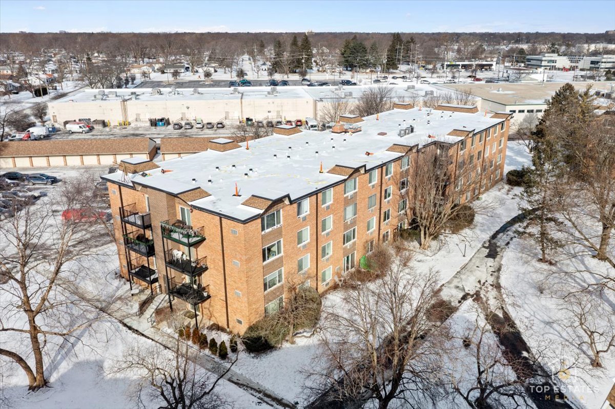 Arlington Heights, IL 60005