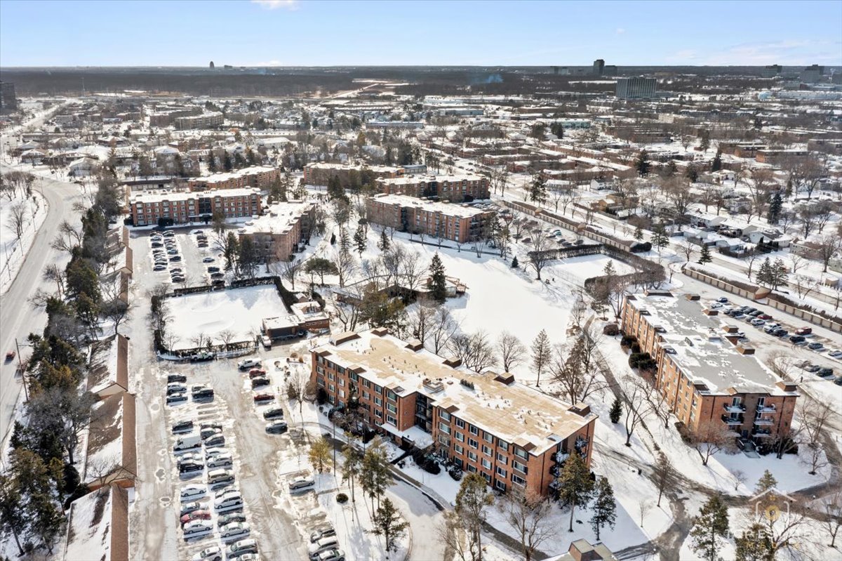 Arlington Heights, IL 60005