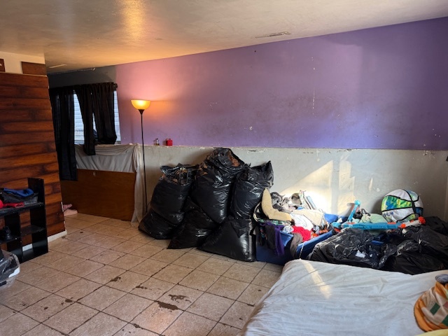 14038 S Saginaw Avenue, Burnham, IL 60633