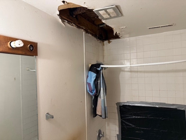 14038 S Saginaw Avenue, Burnham, IL 60633