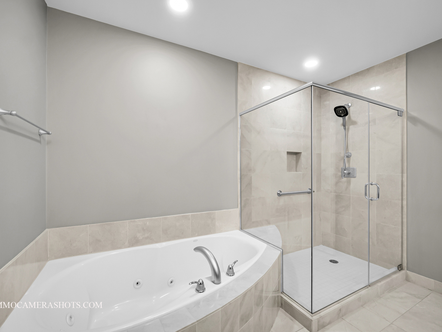 520 S Washington Street #201, Naperville, IL 60540