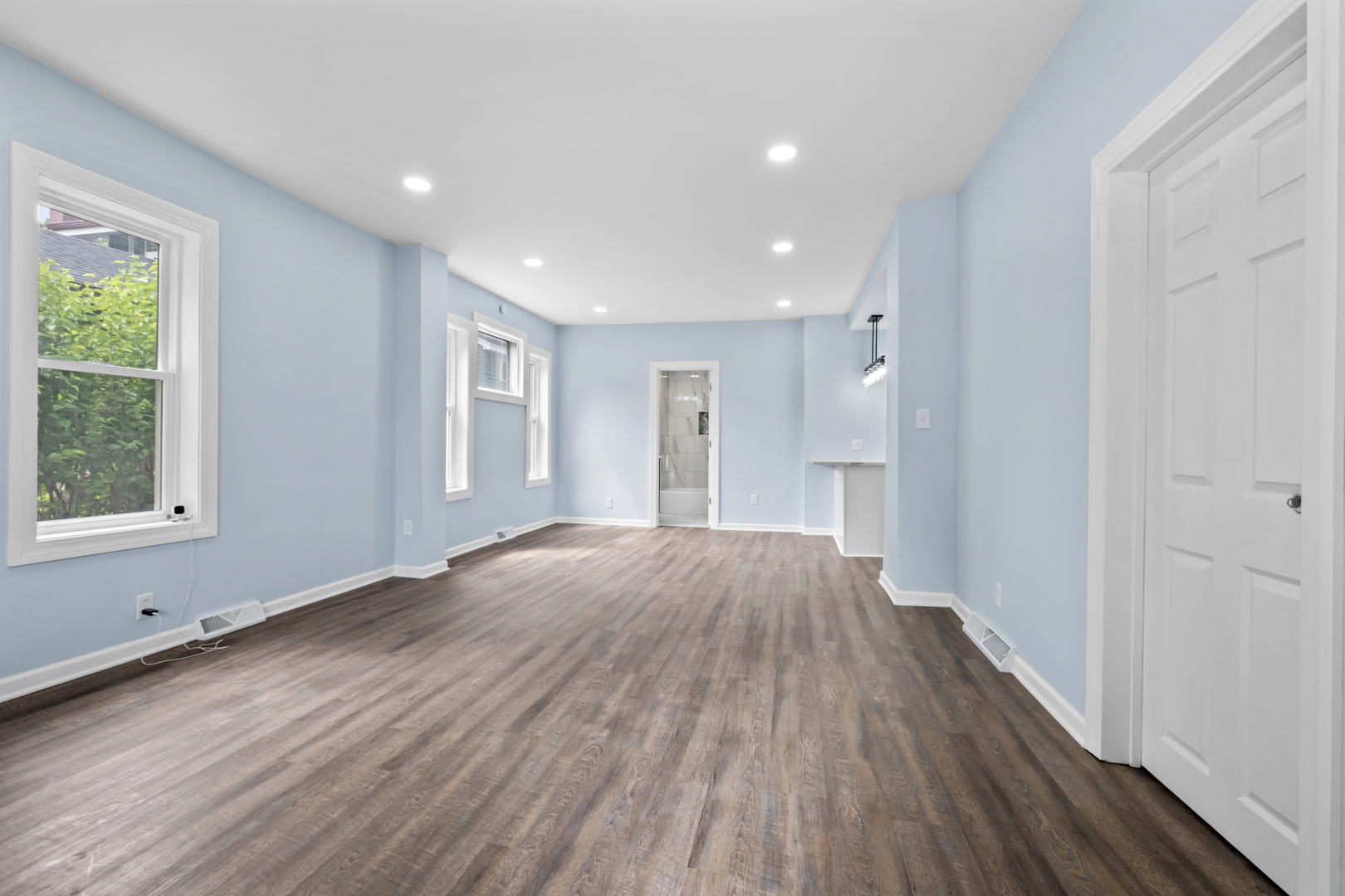 1722 Charles Street, Rockford, IL 61104