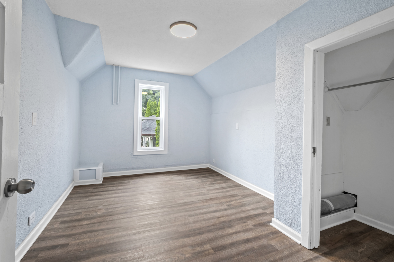 1722 Charles Street, Rockford, IL 61104